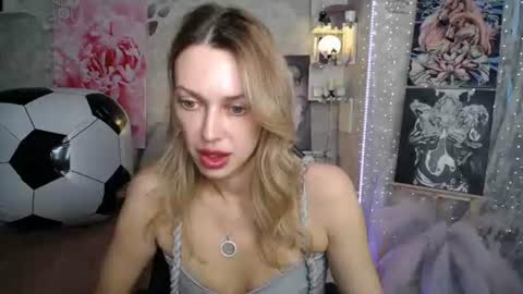 Snapshot of yournickyadamidi chatting on June 2026 04:41:01 PM Nicky online show from June 2026 04:41:01 PM