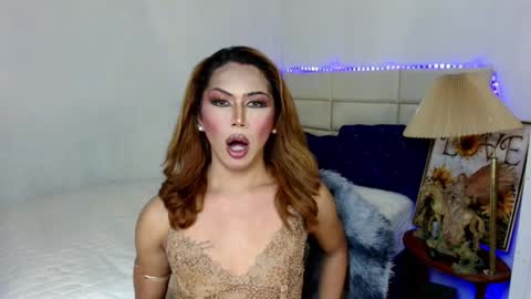 Chloe online show from December 2025 08:18:02 PM