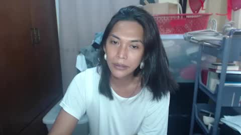 Snapshot of yourpinoy chatting on January 2026 12:35:01 AM Iring online show from January 2026 12:35:01 AM