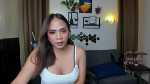 Snapshot of yourqueen_kaye chatting on September 2025 11:48:01 AM kaye online show from September 2025 11:48:01 AM