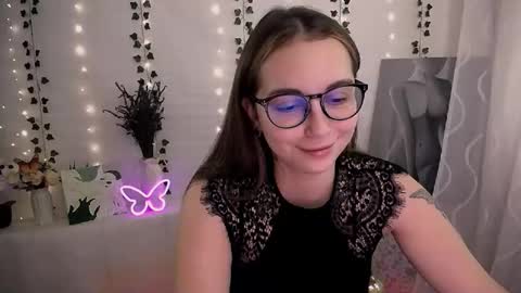 Happy online show from September 2025 05:42:01 AM