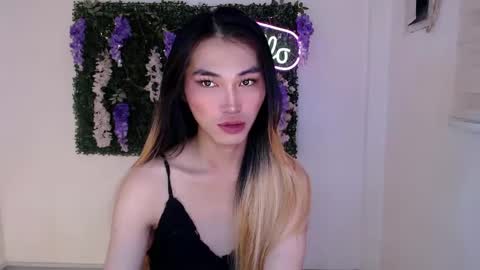 Snapshot of yoursexservice chatting on February 2025 11:44:01 PM online show from February 2025 11:44:01 PM