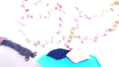 Snapshot of yoursexy18lover chatting on June 2026 05:53:02 AM Lina and roberth online show from June 2026 05:53:02 AM