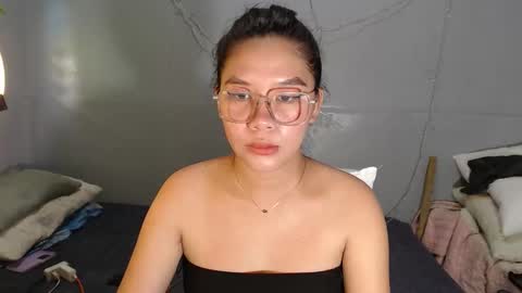 yoursexy_reb online show from December 2025 01:54:01 AM