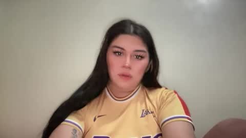 LALA online show from April 2026 07:36:02 PM