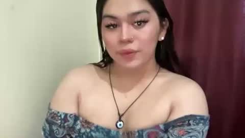 Snapshot of yoursexytowngirl chatting on May 2026 04:19:01 AM LALA online show from May 2026 04:19:01 AM