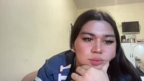 Snapshot of yoursexytowngirl chatting on June 2026 07:25:02 AM LALA online show from June 2026 07:25:02 AM