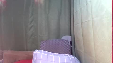 Snapshot of yourshygirl82 chatting on December 2024 01:53:01 AM im MAY online show from December 2024 01:53:01 AM