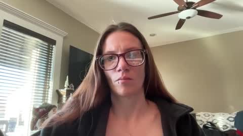 Snapshot of yourstrulylivy chatting on December 2024 02:39:02 PM yourstrulylivy online show from December 2024 02:39:02 PM