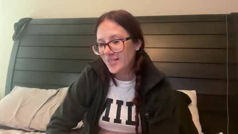 Snapshot of yourstrulylivy chatting on September 2025 04:20:02 PM yourstrulylivy online show from September 2025 04:20:02 PM