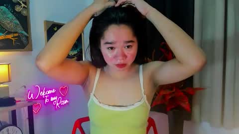 yourtinybunny online show from November 2025 10:59:01 AM