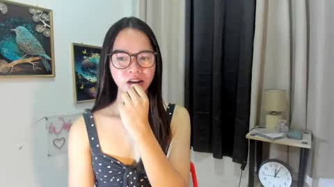 Snapshot of yourtinybunny chatting on July 2026 10:41:01 AM yourtinybunny online show from July 2026 10:41:01 AM