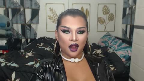 Snapshot of yourtrannyqueenxxx chatting on September 2025 11:38:01 PM Anastacia Grey  online show from September 2025 11:38:01 PM