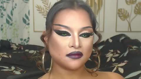 Snapshot of yourtrannyqueenxxx chatting on October 2025 11:04:02 PM Anastacia Grey  online show from October 2025 11:04:02 PM