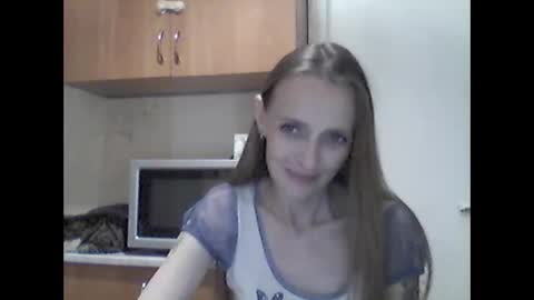 Snapshot of youur_light chatting on May 2026 05:42:01 PM Youur light online show from May 2026 05:42:01 PM