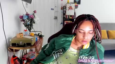 elizabeth  ju   online show from May 2026 04:45:01 PM