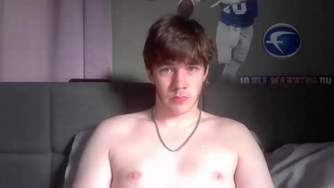 YoungPhysique05 online show from October 2025 01:28:01 PM