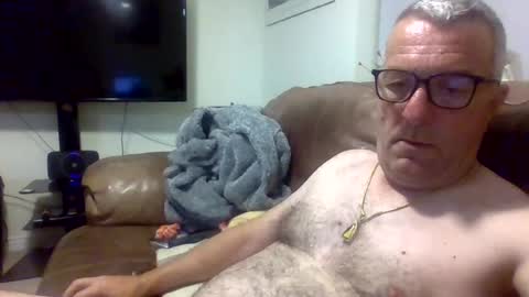 Daddiesgirl online show from July 2026 03:10:01 AM