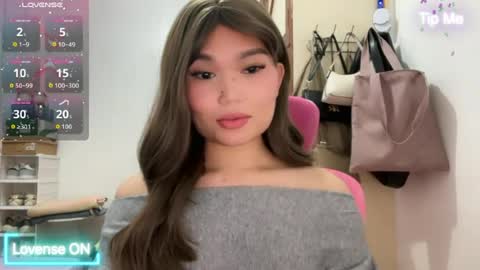 yrdrmgrl_jennie26 online show from July 2026 07:49:02 PM