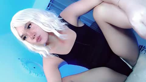 ysabella_love69 online show from November 2025 06:03:02 PM