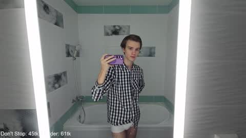 Yue Lang and Samm online show from December 2024 08:18:01 PM