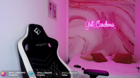 Yuliet online show from December 2024 03:25:02 PM