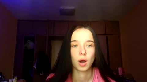 Yuliia online show from June 2026 09:25:02 AM