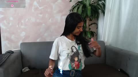 Snapshot of yuliethpetite chatting on April 2026 01:17:01 PM yuliethpetite online show from April 2026 01:17:01 PM