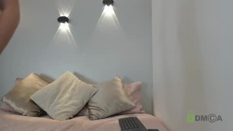 Snapshot of yulievans chatting on December 2024 07:03:02 PM yulievans online show from December 2024 07:03:02 PM