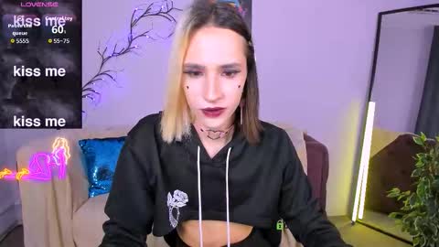 Snapshot of yumeliko_yummy chatting on September 2025 12:38:02 PM Yumeliko online show from September 2025 12:38:02 PM