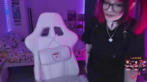 Yumi 3 online show from February 2026 10:06:01 PM