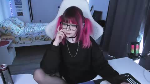 Snapshot of yumi_youkai chatting on June 2026 07:00:01 AM Yumi 3 online show from June 2026 07:00:01 AM