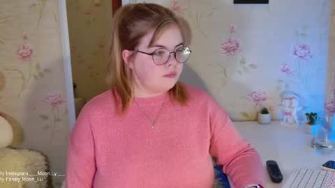 Polly online show from October 2025 06:17:01 PM