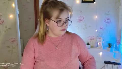 Polly online show from November 2025 04:42:01 PM