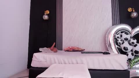 Snapshot of yummyduo chatting on July 2026 12:00:02 PM Yummyduo online show from July 2026 12:00:02 PM