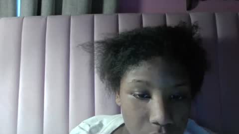 yummygirl659346 online show from August 2026 09:35:01 PM