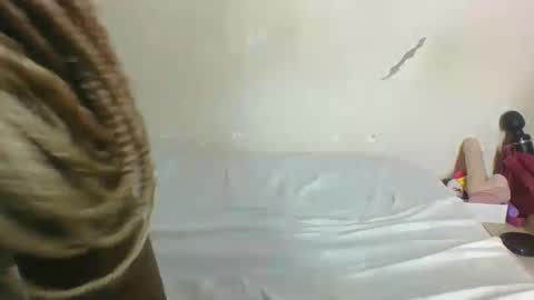 yummytitiess online show from November 2025 07:03:01 PM