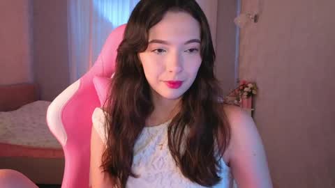 Snapshot of yuna_sunshy chatting on June 2026 01:28:02 AM Yuna online show from June 2026 01:28:02 AM