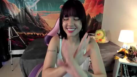 Snapshot of yunablack chatting on June 2026 04:02:01 PM Yuna online show from June 2026 04:02:01 PM