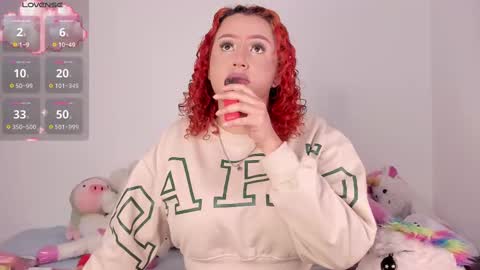 yunahott_ online show from November 2025 04:39:02 AM