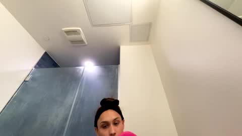 Snapshot of yungfemslut chatting on October 2025 11:13:02 PM BbyTSSLut online show from October 2025 11:13:02 PM