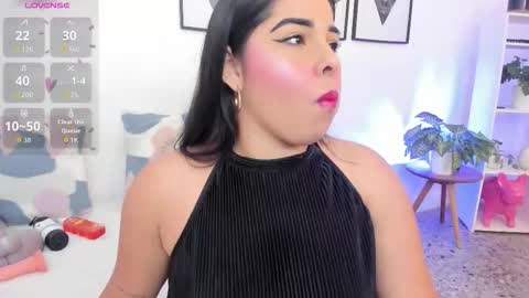 Yunna online show from October 2025 11:33:02 AM