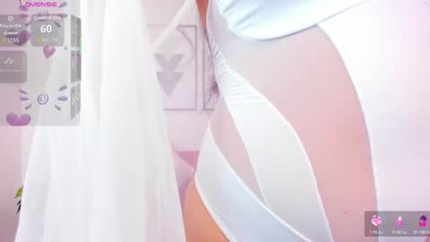 Yunna online show from December 2025 11:37:01 AM