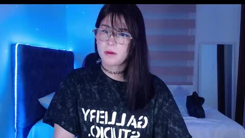 Yuri Stars online show from February 2025 10:43:02 PM