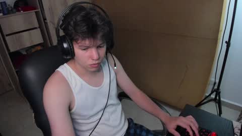 yurii_moody online show from December 2024 02:30:02 AM