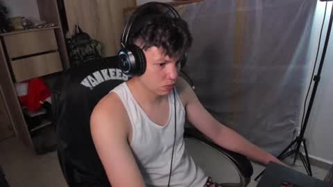 yurii_moody online show from February 2025 12:30:01 AM