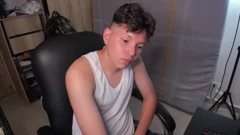 yurii_moody online show from February 2025 02:36:02 AM