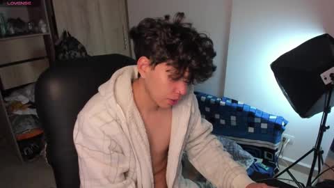 yurii_moody online show from September 2025 05:24:01 AM