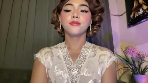 Snapshot of yvonne_guidotti chatting on May 2026 10:05:01 PM Miss Cali online show from May 2026 10:05:01 PM