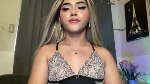 Snapshot of yvonne_guidotti chatting on June 2026 07:48:01 PM Miss Cali online show from June 2026 07:48:01 PM